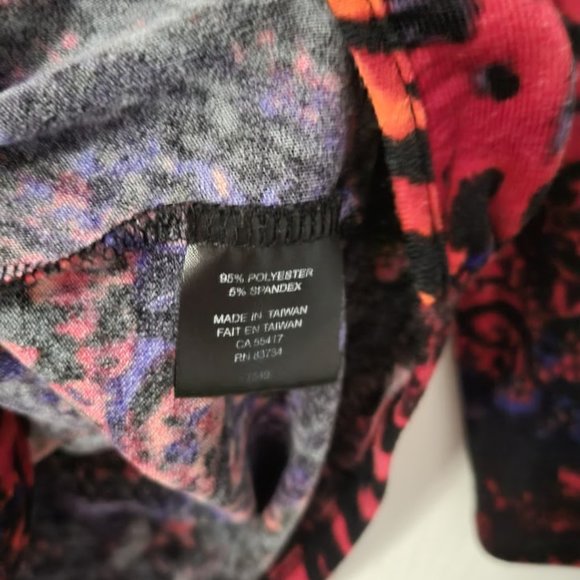 Linea Domani animal print top with knotted hem XL NWOT - Picture 4 of 4